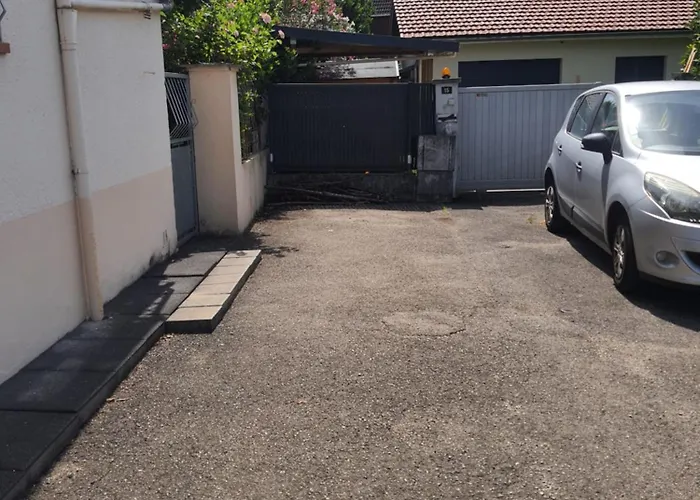 Studio Calme Dans Villa Habitee, Parking Prive Et Gratuit