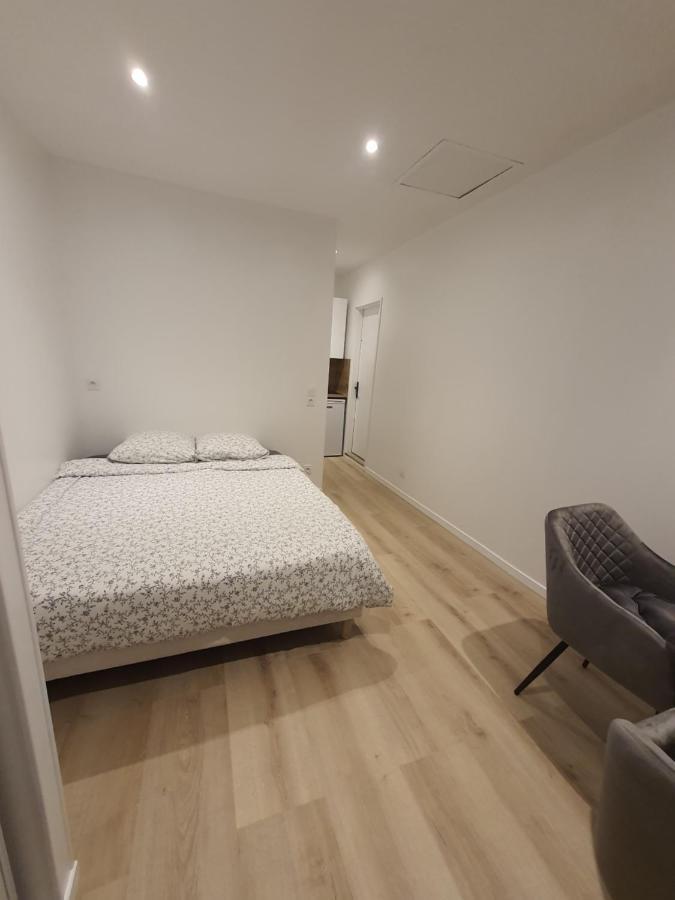 Appartement Calme Dans Habitee, Parking Prive Et Gratuit *